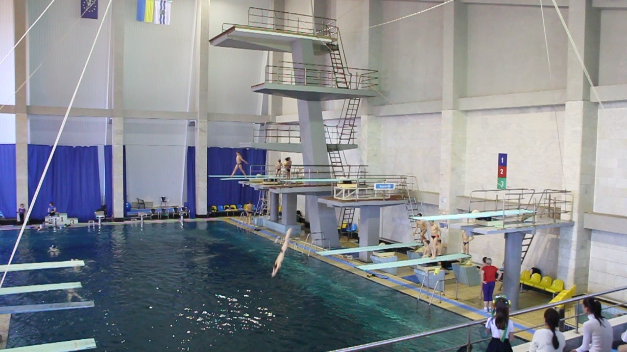 У Миколаєві розпочався чемпіонат України зі стрибків у воду 