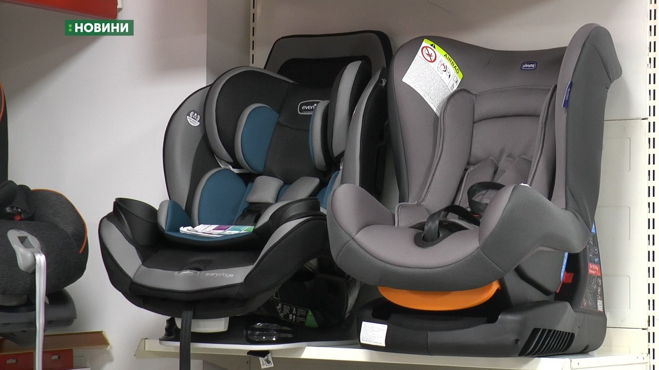 Водіїв зобов’яжуть перевозити дітей у спеціальних кріслах